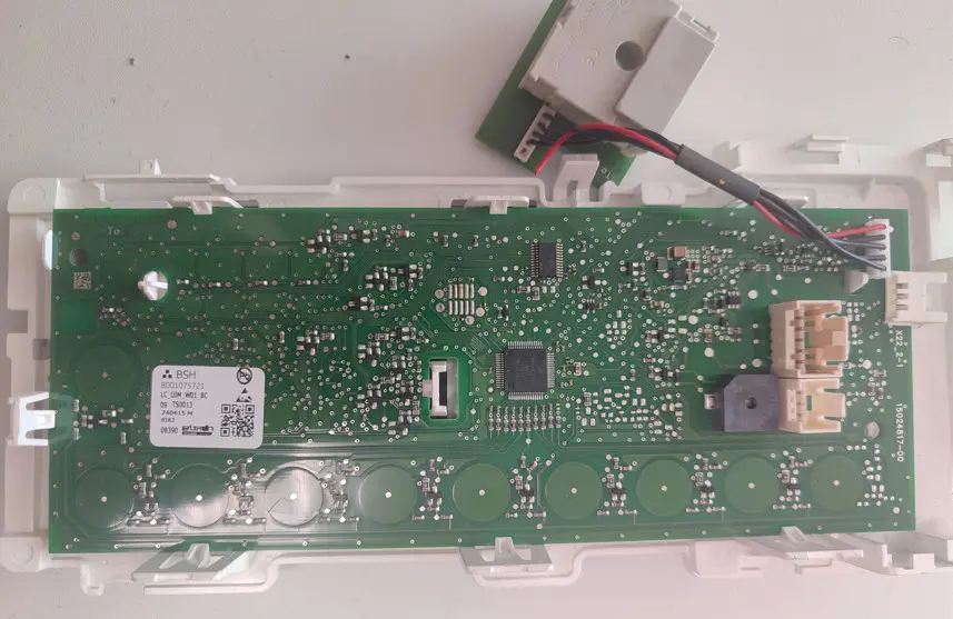 Електронний модуль керування Bosch 8001075721 1 Електронний модуль керування Bosch 8001075721