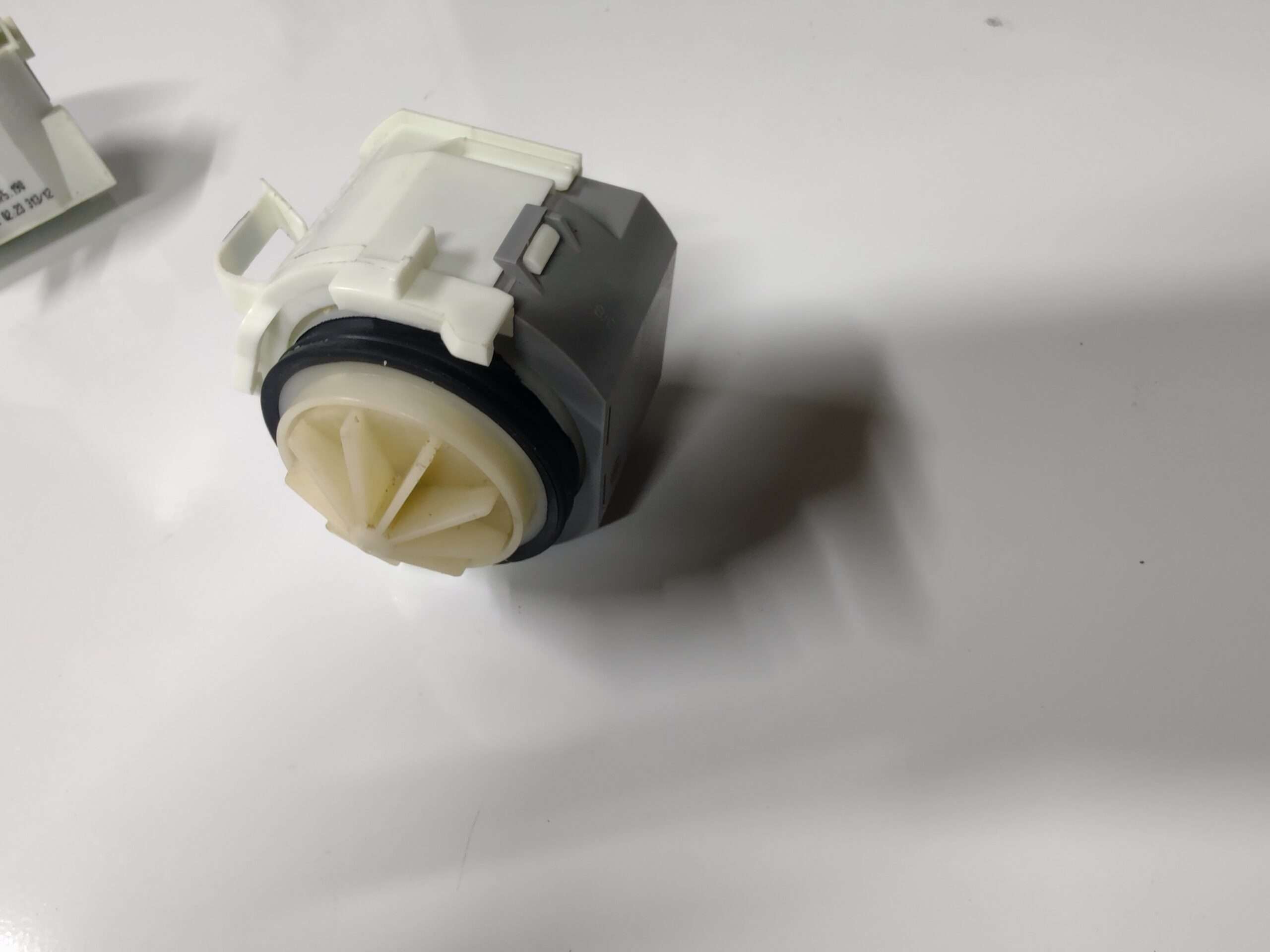 Насос для зливу Copreci 631200 для посудомийної машини Bosch, Siemens BLP 02/007 2 Насос для зливу Copreci 631200 для посудомийної машини Bosch, Siemens BLP 02/007 — изображение 2