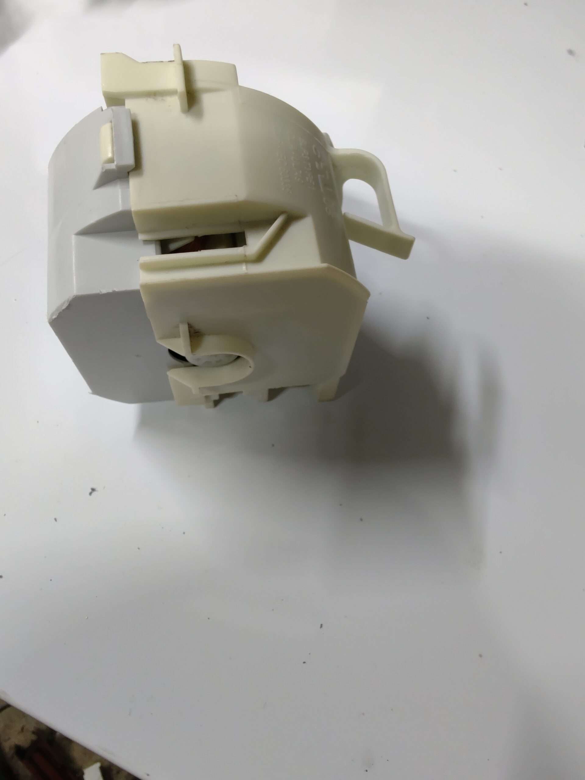 Помпа (насос) BLP3 00/002 285.962 для посудомийної машини Bosch 611332 2 Помпа (насос) BLP3 00/002 285.962 для посудомийної машини Bosch 611332 — изображение 2