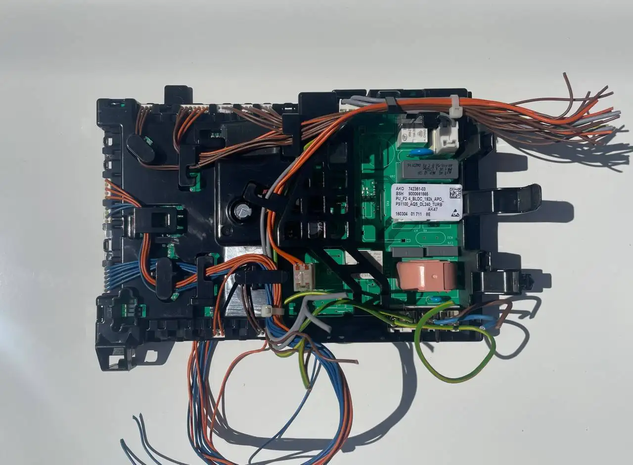 Модуль керування духової шафи Bosch / Siemens 9000661565 _ 742315-03 1 Модуль керування духової шафи Bosch / Siemens 9000661565 _ 742315-03